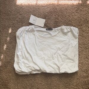 Zara | NWT White Cropped Top